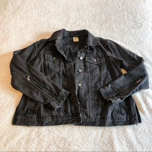 Gap | Black Denim Jacket